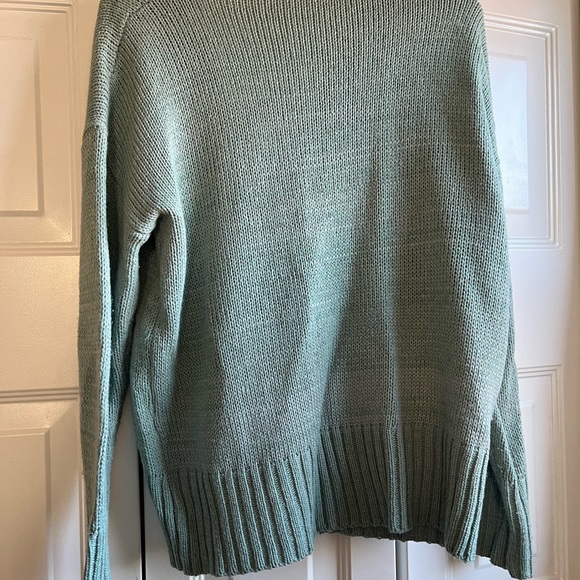 3 button Long Sleeve Sweater - Picture 8 of 10